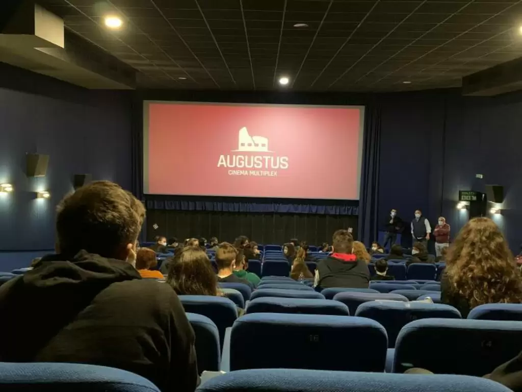 VELLETRI - Dopo 7 mesi riapre il Cinema Augustus: dopo il prologo della  scuola sale aperte dal 14 maggio (ORARI e FILM) - Castelli Notizie