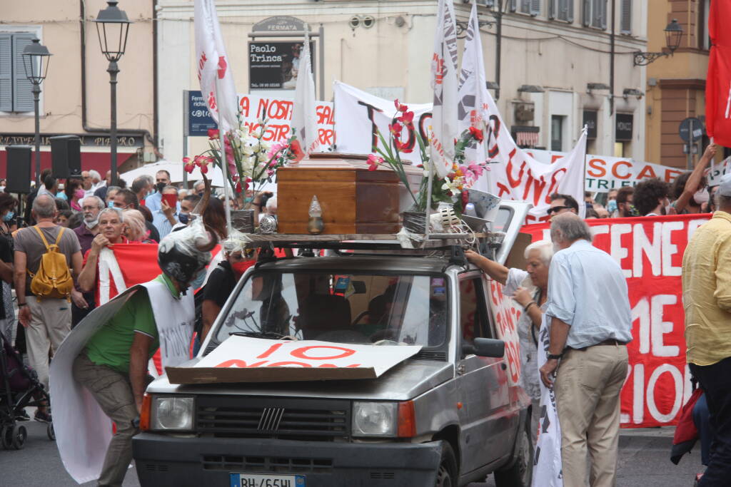 manifestazione albano 15