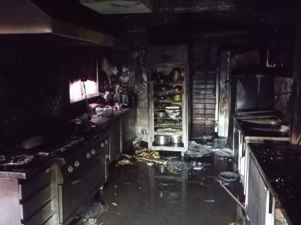 incendio Grottaferrata forno Valentino