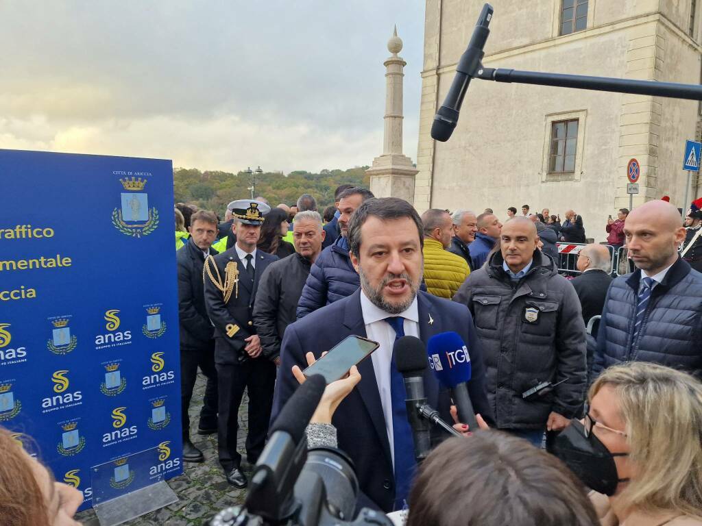 ARICCIA - Il ministro Salvini inaugura la riapertura del Ponte Monumentale