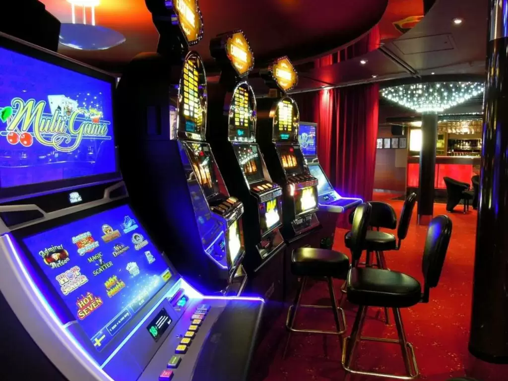 A San Cesareo è emergenza gioco d'azzardo: 7 milioni e 600mila euro in VLT  e Slot Machine - Castelli Notizie