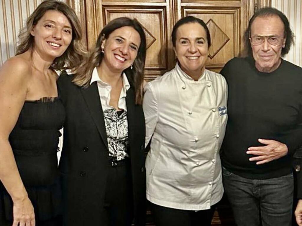 Antonello Venditti con la famiglia Morelli