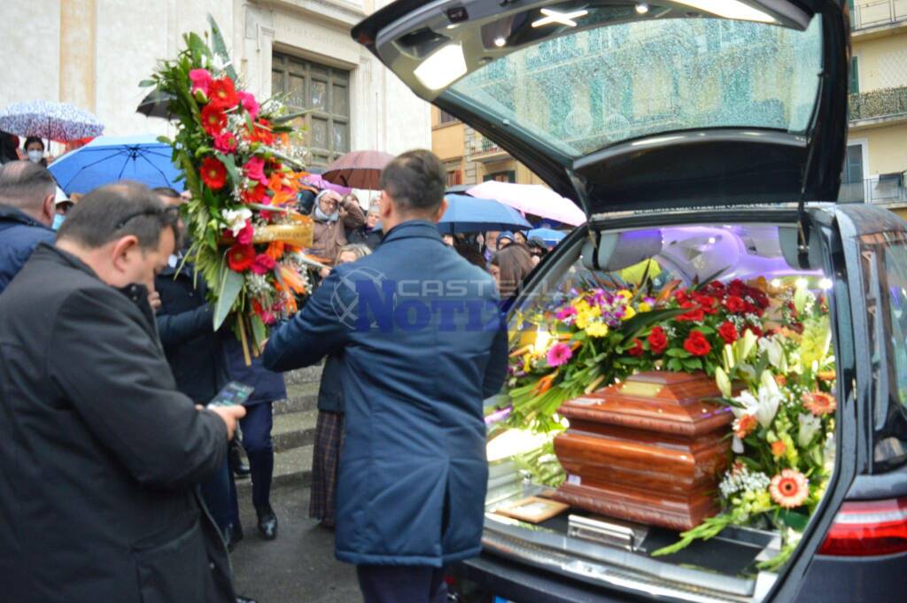 Celebrati a Marino i funerali del Presidente Scialis del Liceo Joyce di Ariccia