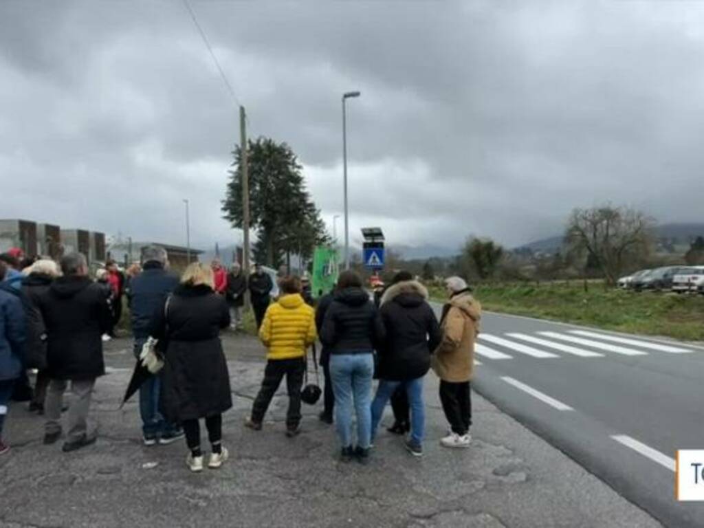 Rocca Priora Servizio TG3 Attraversamento Pedonale Via dell'Arenatura 1