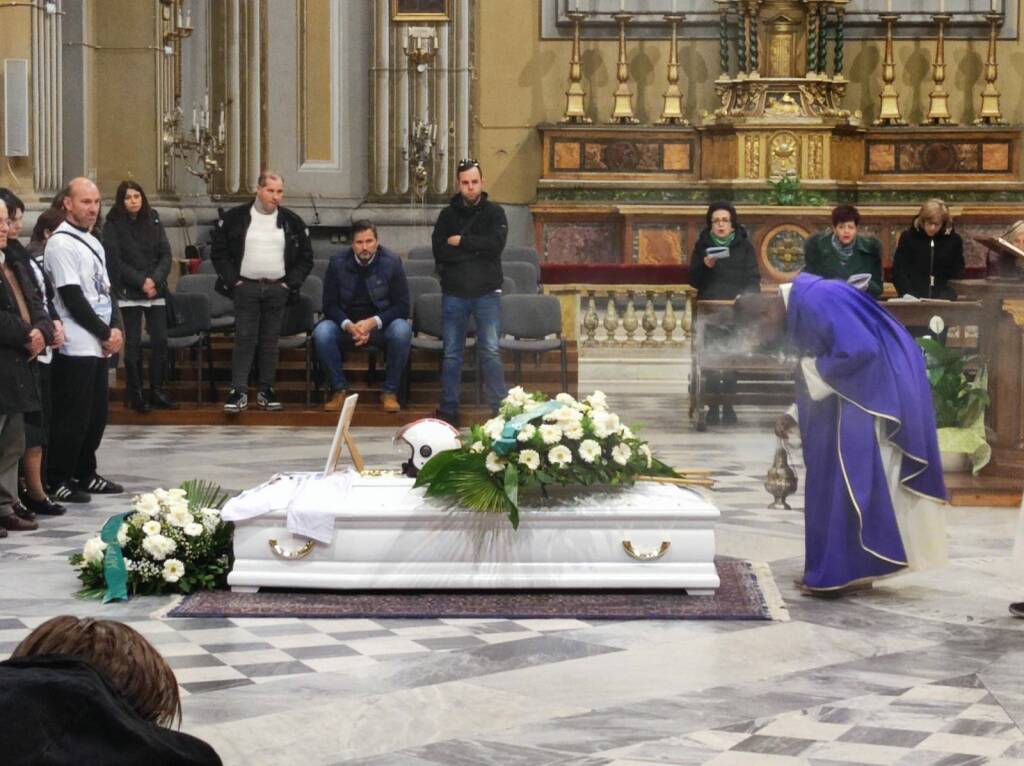 GENZANO - I funerali del 30enne Giordano Funari