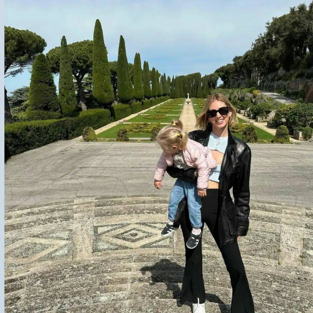 chiara ferragni castel gandolfo