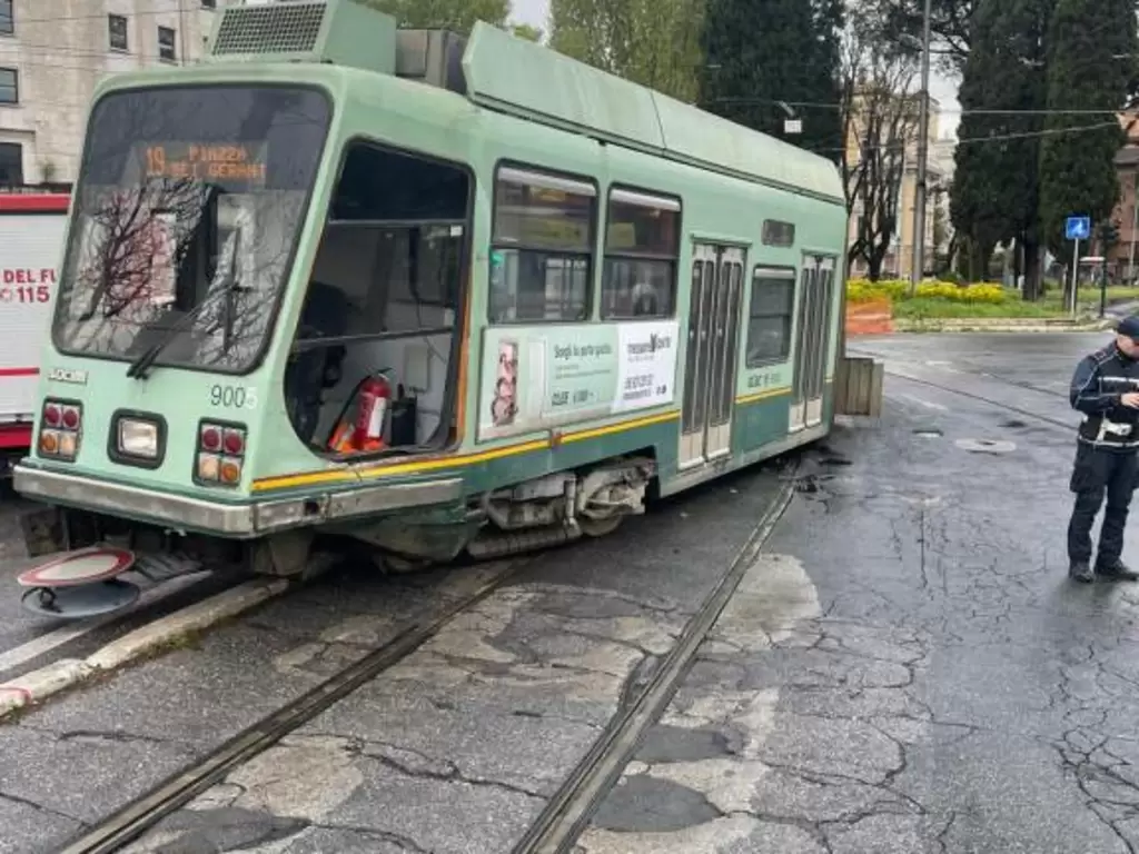 Ciro Immobile in ospedale dopo l incidente con un tram a Roma