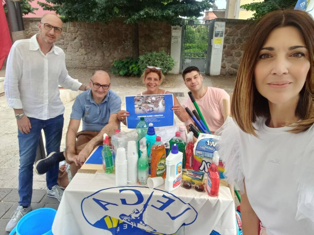 Francesca Puliti consegna croce rossa cesena raccolta marino