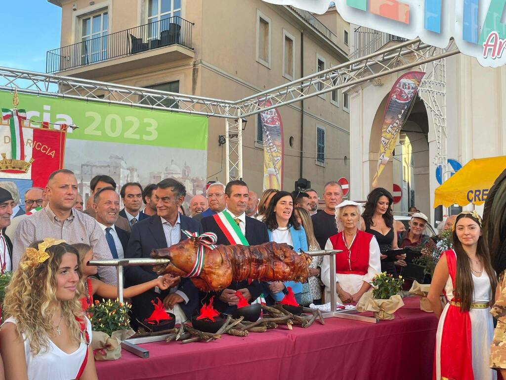 ARICCIA - Inaugurata la 71esima edizione della Sagra della Porchetta