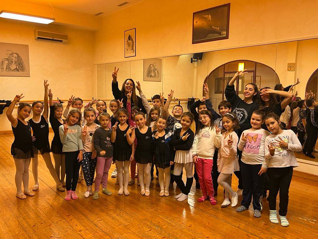 Con "Racconti in Danza" la scuola di Danza Etoile collabora con l'Istituto Comprensivo Albano Cecchina (FOTO)