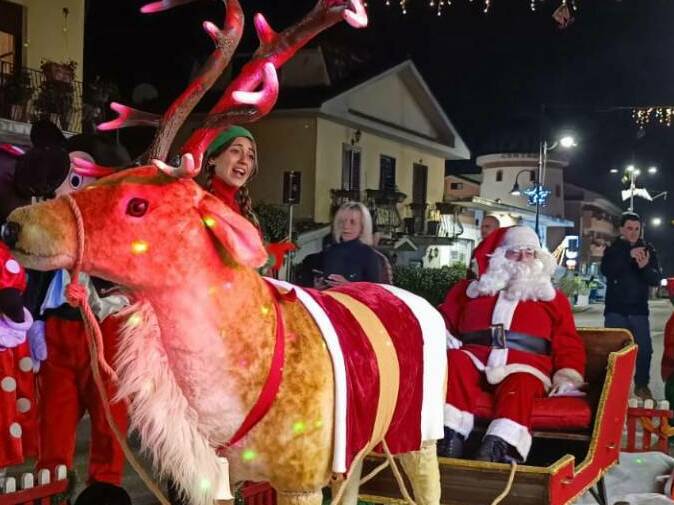 LARIANO - Inaugurato il Magico Natale in centro