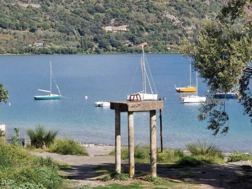 LAGO ALBANO