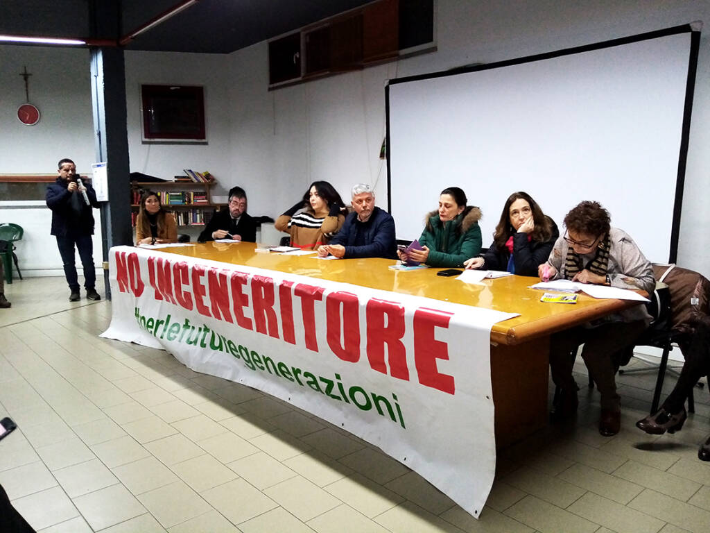 Genzano - Convegno contro l'inceneritore