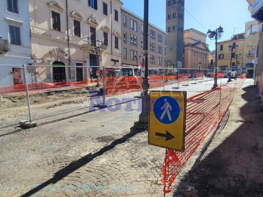 Velletri, lavori in corso a Piazza Cairoli (FOTO)