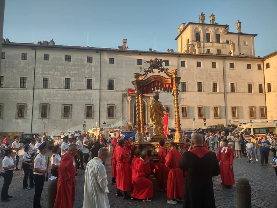 Ariccia in festa per Santa Apollonia (FOTO)