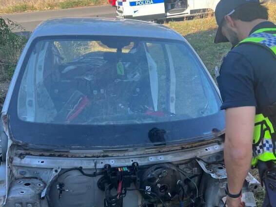 auto cannibalizzata ciampino 