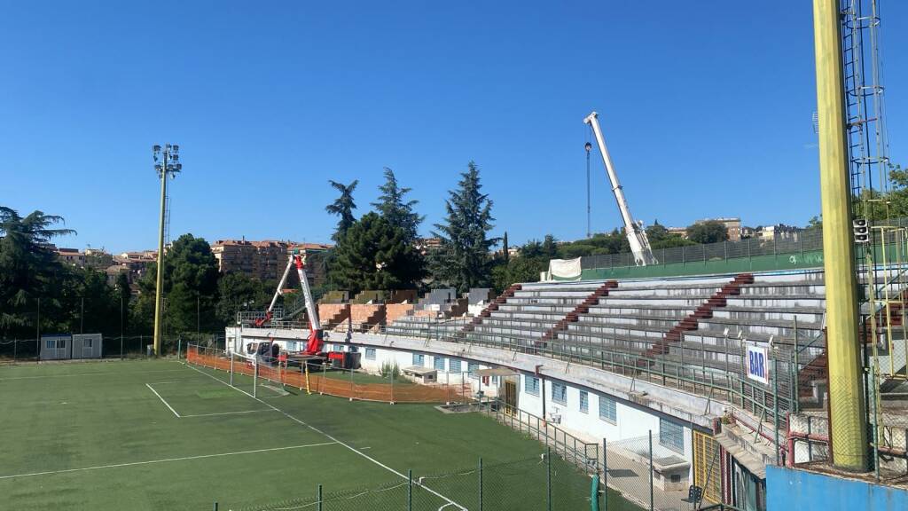 Lavori campo sportivo marino