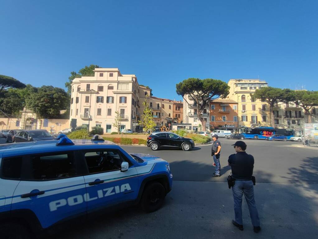 controlli polizia Albano