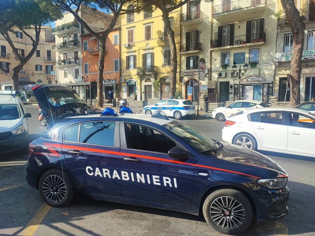 controlli carabinieri polizia locale Albano