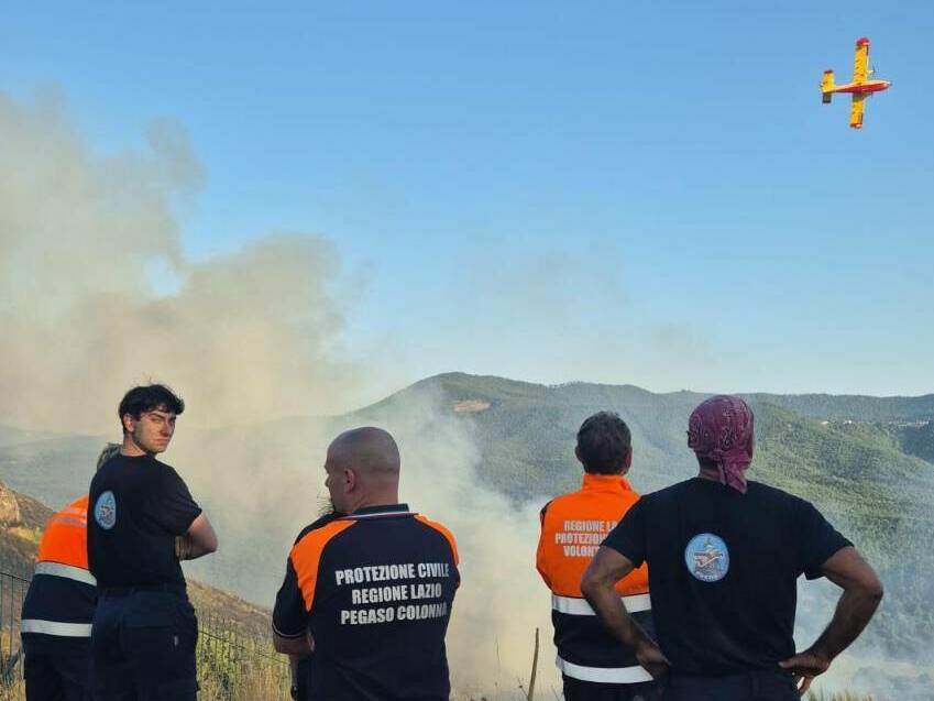 Incendio monte Tuscolo luglio 2024