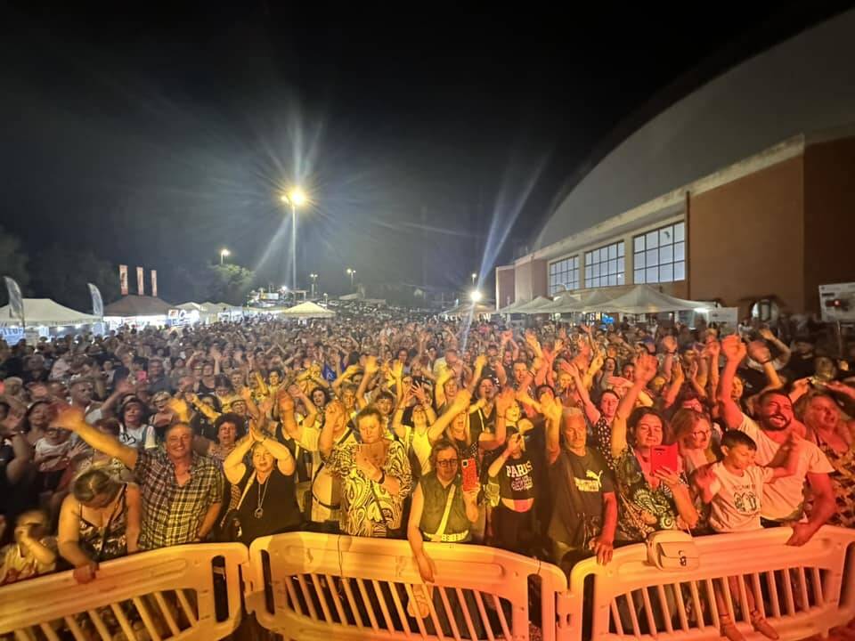 Velletri, la Signora Gilda incanta il pubblico della Festa della Birra & Pizza 2024 (FOTO)