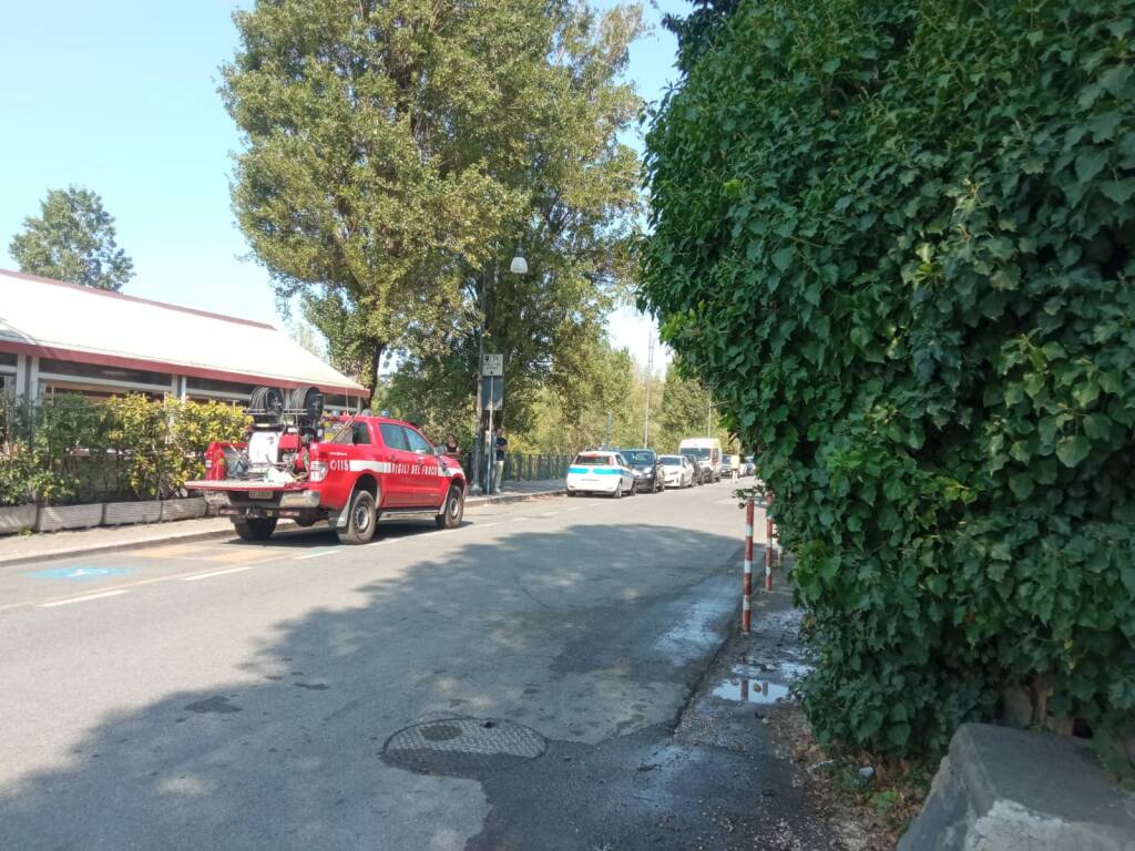 Vigili del Fuoco, Carabinieri e Polizia Locale al Wunderkammer a Castel Gandolfo per l'incendio (FOTO)