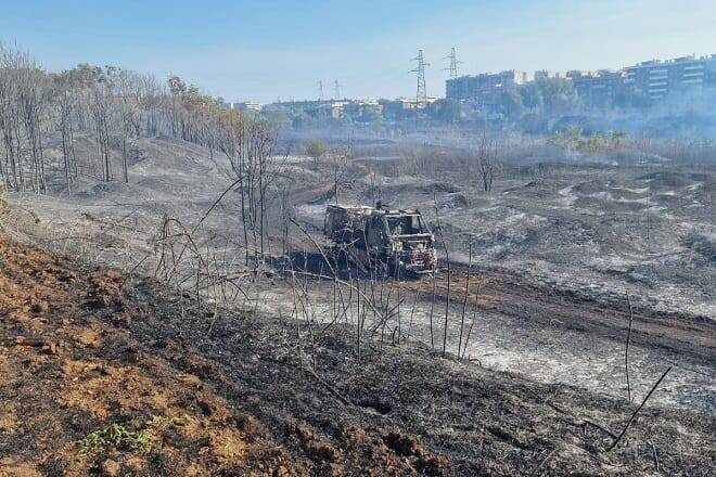 incendio Cinecittà roma 