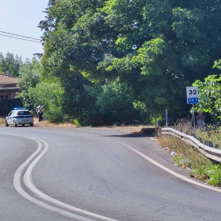 POLIZIA LOCALE VELLETRI APPIA RIFIUTI