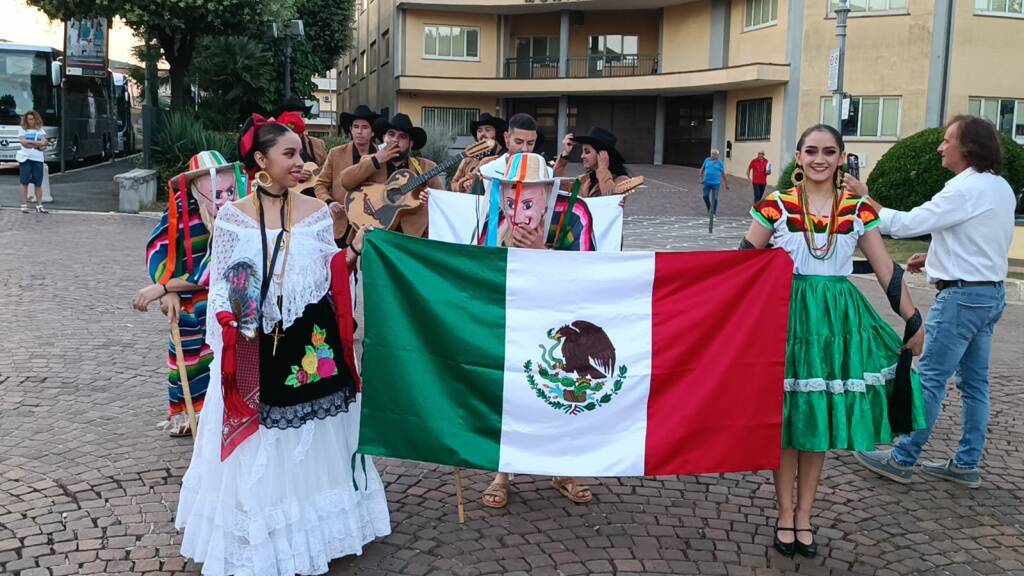 Lariano - Le foto del festival del Folklore per la Pace fra i popoli