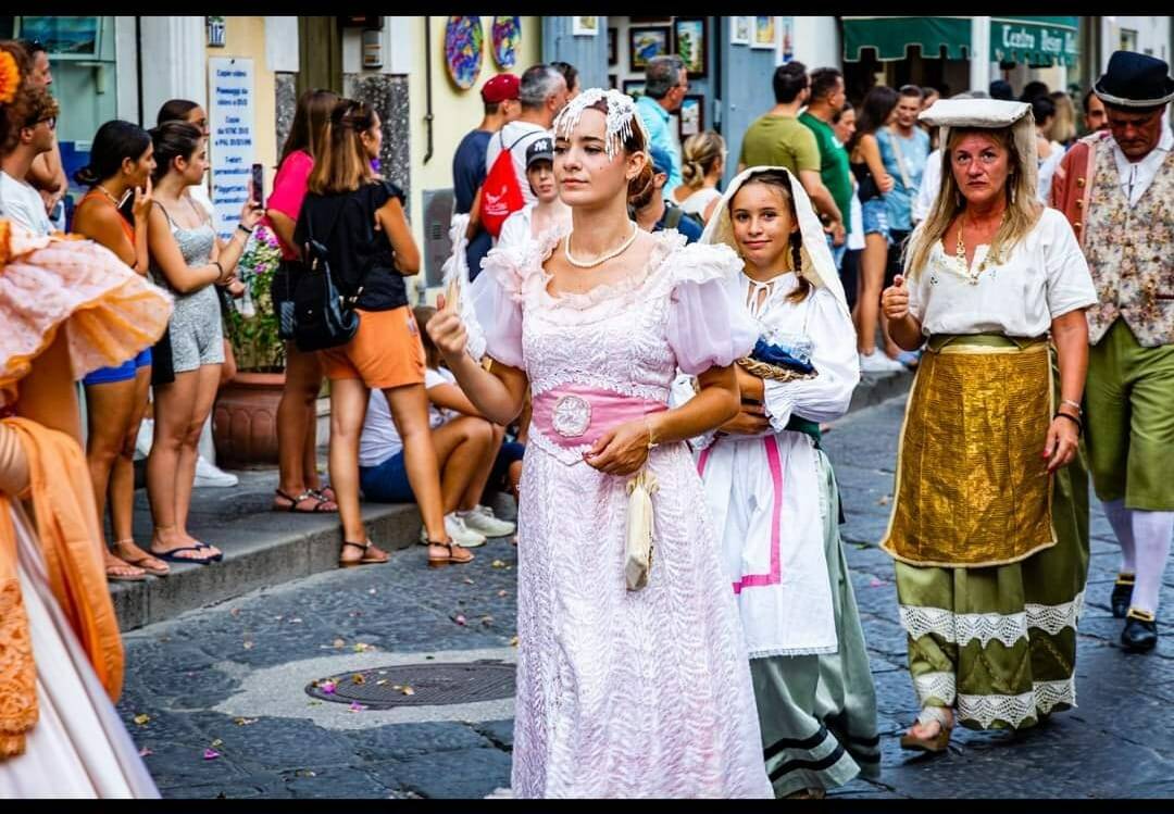 Marino - Figuranti di Arte e Costumi Marinesi alla Festa di S. Alessandro ad Ischia