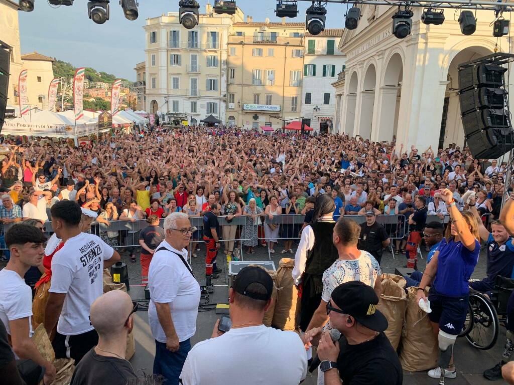 Ariccia, le foto dell'inaugurazione della 72^ Sagra della Porchetta 2024