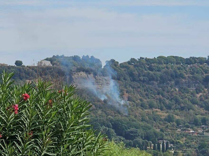 Incendio Lago Albano Castel Gandolfo