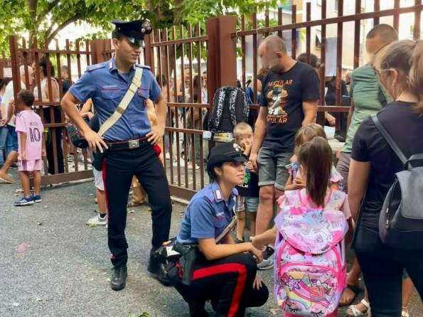 carabinieri scuole 