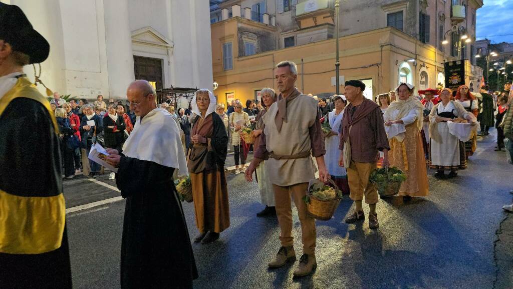 Genzano - La processione in onore del Santo Patrono San Tommaso da Villanova