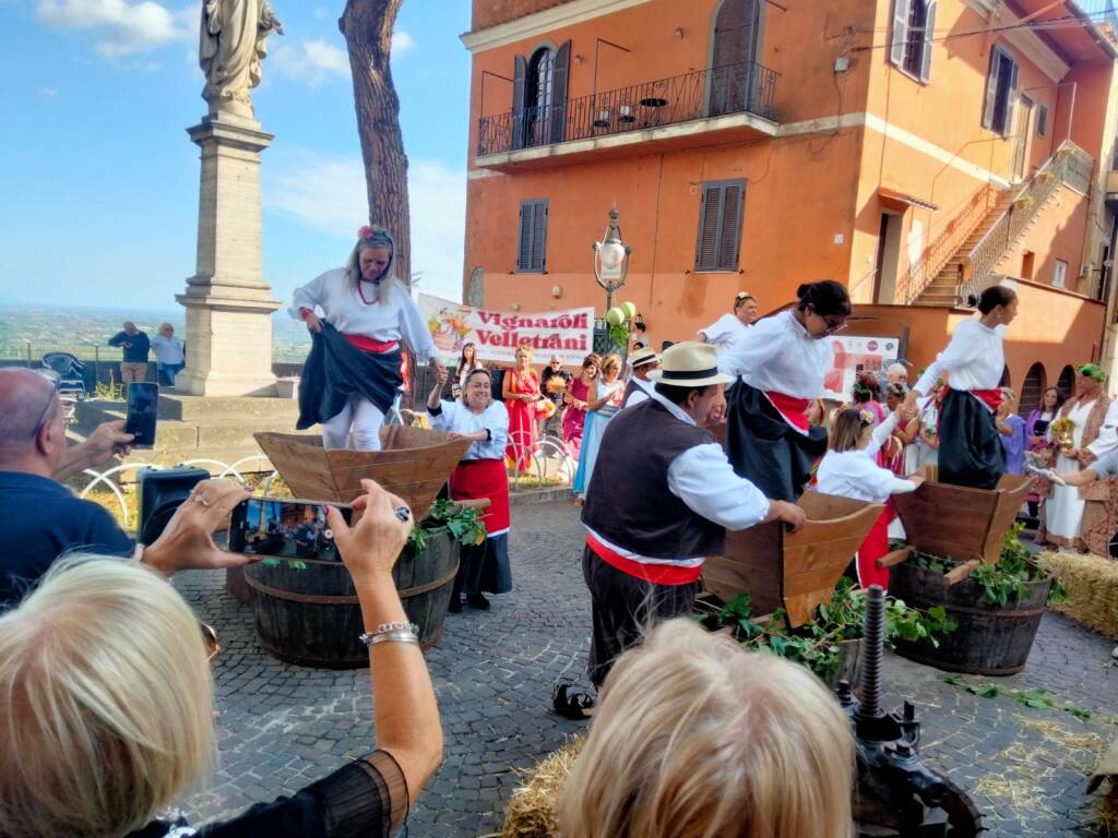  Vignaroli Velletrani APS protagonisti alla 42ª Festa dell’Uva e del Vino a Lanuvio